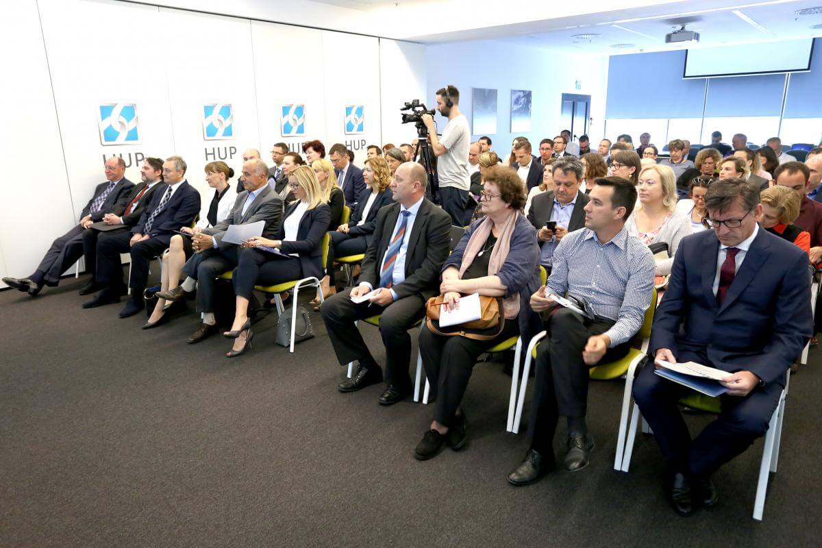 Slika konferencije 1